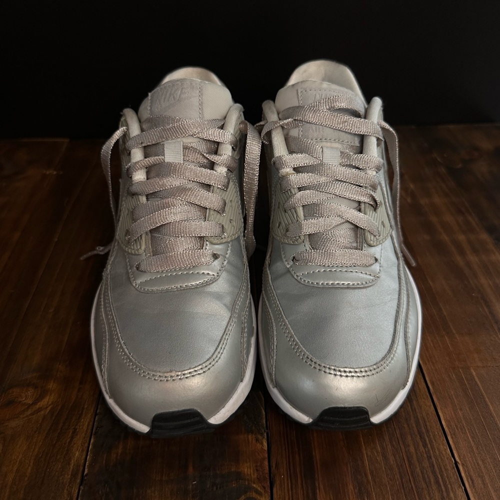 Nike Metallic Airmax Sneaker